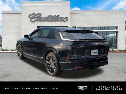 Used 2026 Cadillac Lyriq V image 5