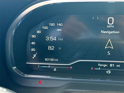 Used 2022 GMC Yukon SLT w/ SLT Luxury Package image 13