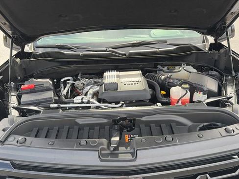 Used 2024 Chevrolet Silverado 1500 LT Trail Boss w/ Convenience Package II image 33