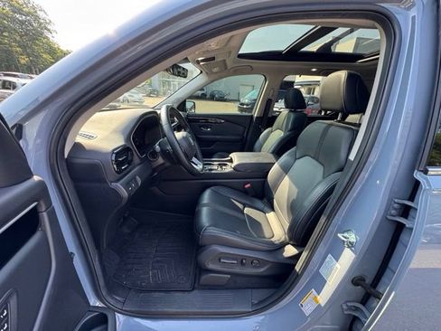 Used 2025 Honda Pilot Touring image 26