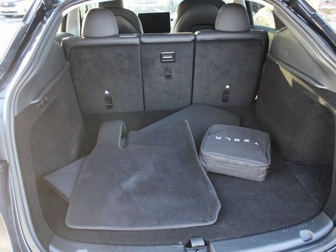 Used 2024 Tesla Model Y Performance image 16