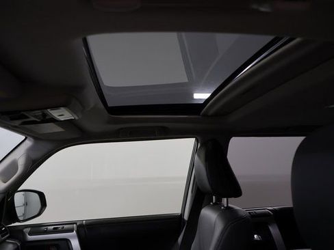 Used 2020 Toyota 4Runner SR5 Premium image 10