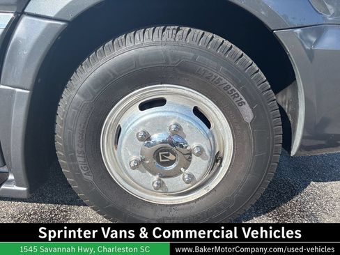 Used 2016 Mercedes-Benz Sprinter 3500 image 9
