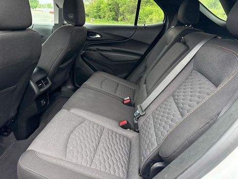 Used 2021 Chevrolet Equinox LT AWD/4WD image 22