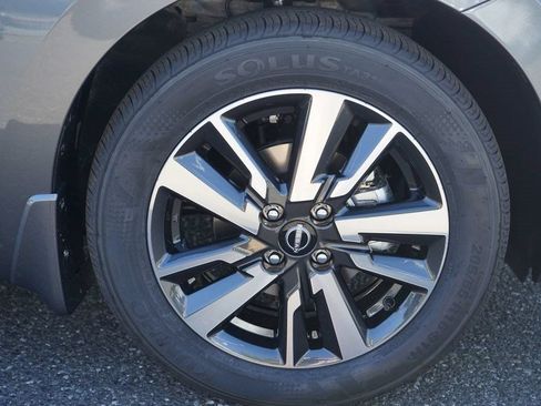 Used 2025 Nissan Versa S w/ S Plus Package FWD image 9
