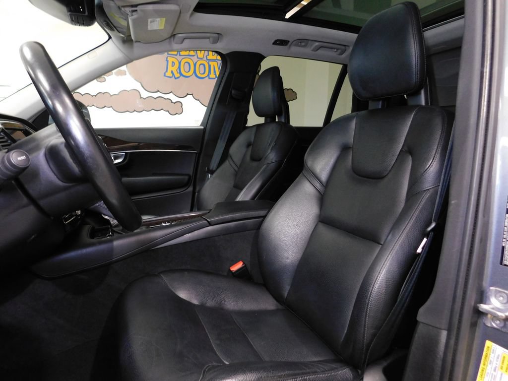 Used 2017 Volvo XC90 T6 Momentum w/ Vision Package AWD/4WD image 28