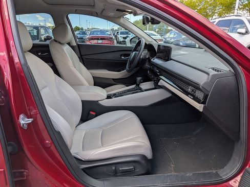 Certified 2023 Honda Accord EX-L image 31