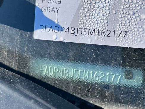 Used 2015 Ford Fiesta SE image 23