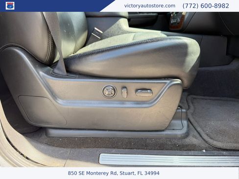 Used 2007 Chevrolet Suburban LT w/ LT Preferred Equipment Group RWD image 23