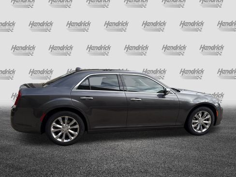 Used 2018 Chrysler 300 Limited w/ Harman/Kardon Audio Group image 11
