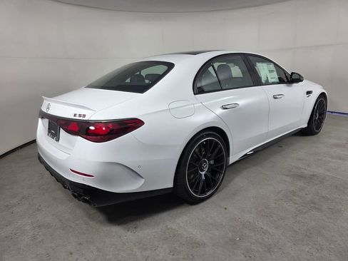 New 2026 Mercedes-Benz E 53 AMG e 4MATIC Sedan image 4