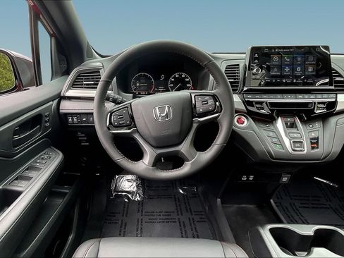 Used 2026 Honda Odyssey Sport-L image 8