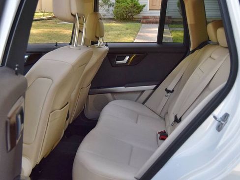 Used 2014 Mercedes-Benz GLK 350 4MATIC w/ Premium 1 Package image 42