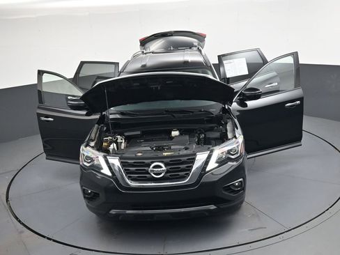 Used 2020 Nissan Pathfinder SV image 46