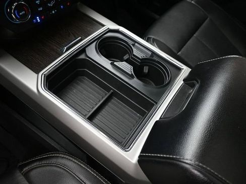 Used 2021 Ford F250 Lariat image 27