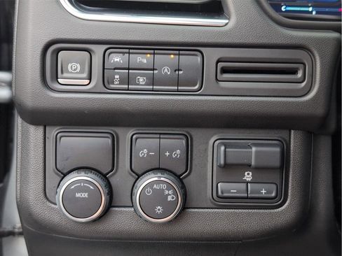 Used 2024 Chevrolet Tahoe RST w/ Luxury Package image 31