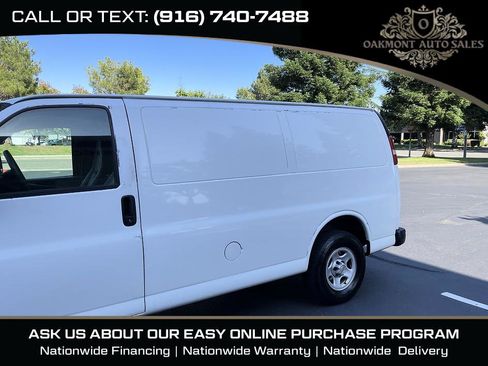 Used 2004 Chevrolet Express 1500 RWD image 4