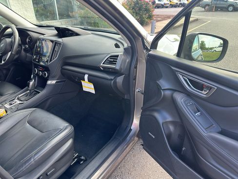 Used 2021 Subaru Forester Touring w/ Popular Package #2 AWD/4WD image 10