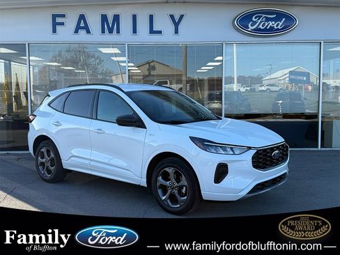 Used 2023 Ford Escape ST-Line w/ Tech Pack #1 image 1