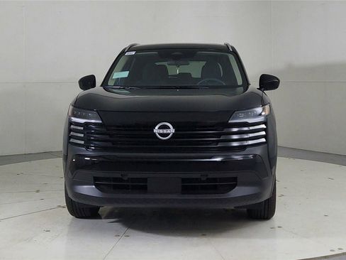 New 2026 Nissan Kicks SV w/ Illumination Package image 2