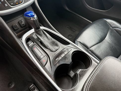 Used 2017 Chevrolet Volt LT FWD image 20