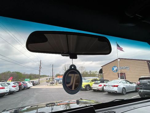 Used 2010 Jeep Wrangler Unlimited Sport w/ Trailer Tow Group image 31