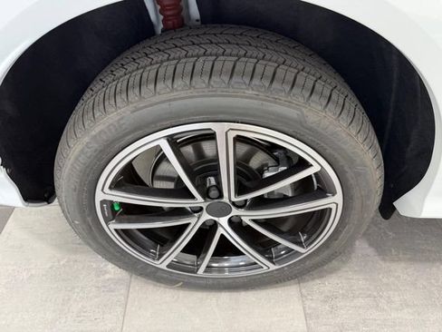 New 2026 Audi Q5 Premium Plus AWD/4WD image 3
