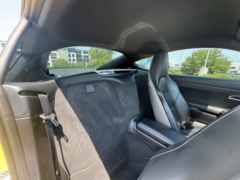 Used 2022 Porsche 718 Cayman RWD image 25