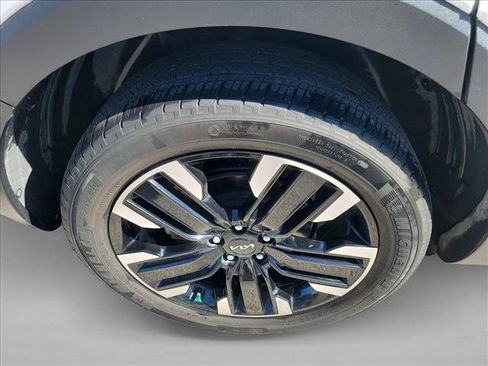 Used 2023 Kia Telluride SX image 11