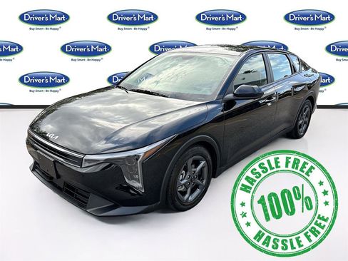 Used 2025 Kia K4 LXS image 3