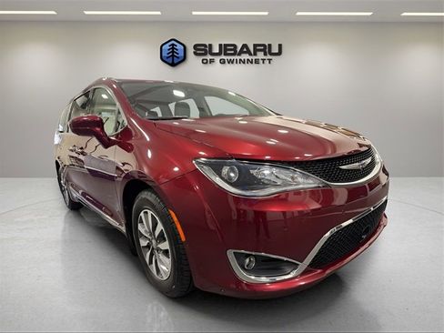 Used 2020 Chrysler Pacifica Touring-L Plus w/ Advanced Safetytec Group image 7