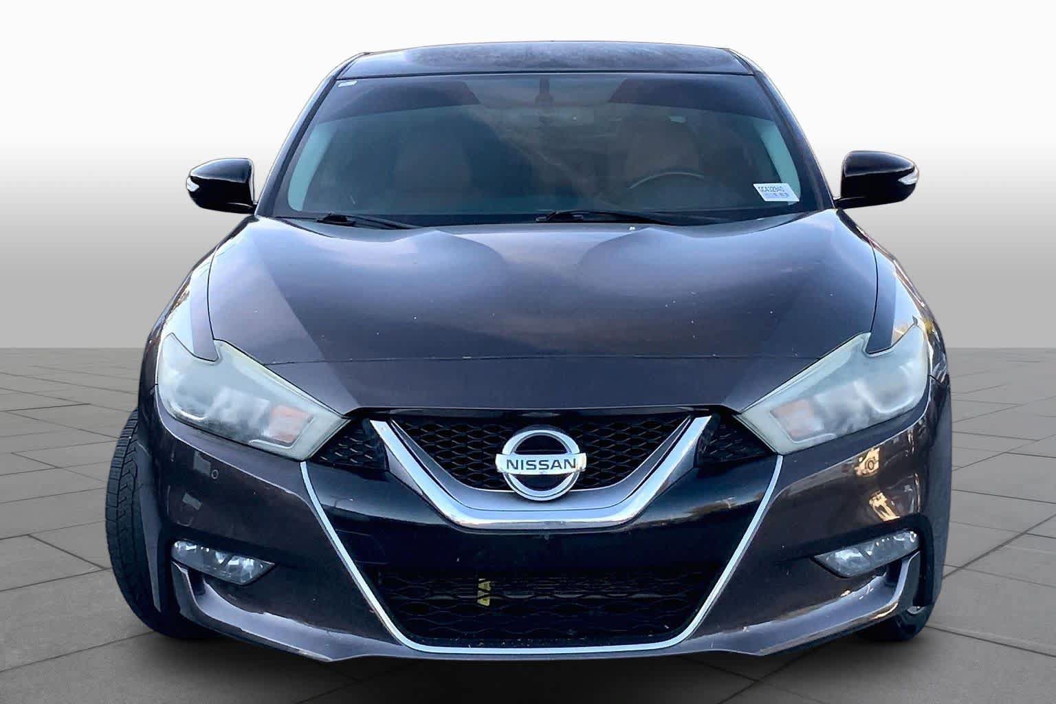 Used 2016 Nissan Maxima SR FWD image 4