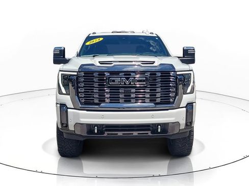 Used 2024 GMC Sierra 2500 Denali Ultimate AWD/4WD image 2
