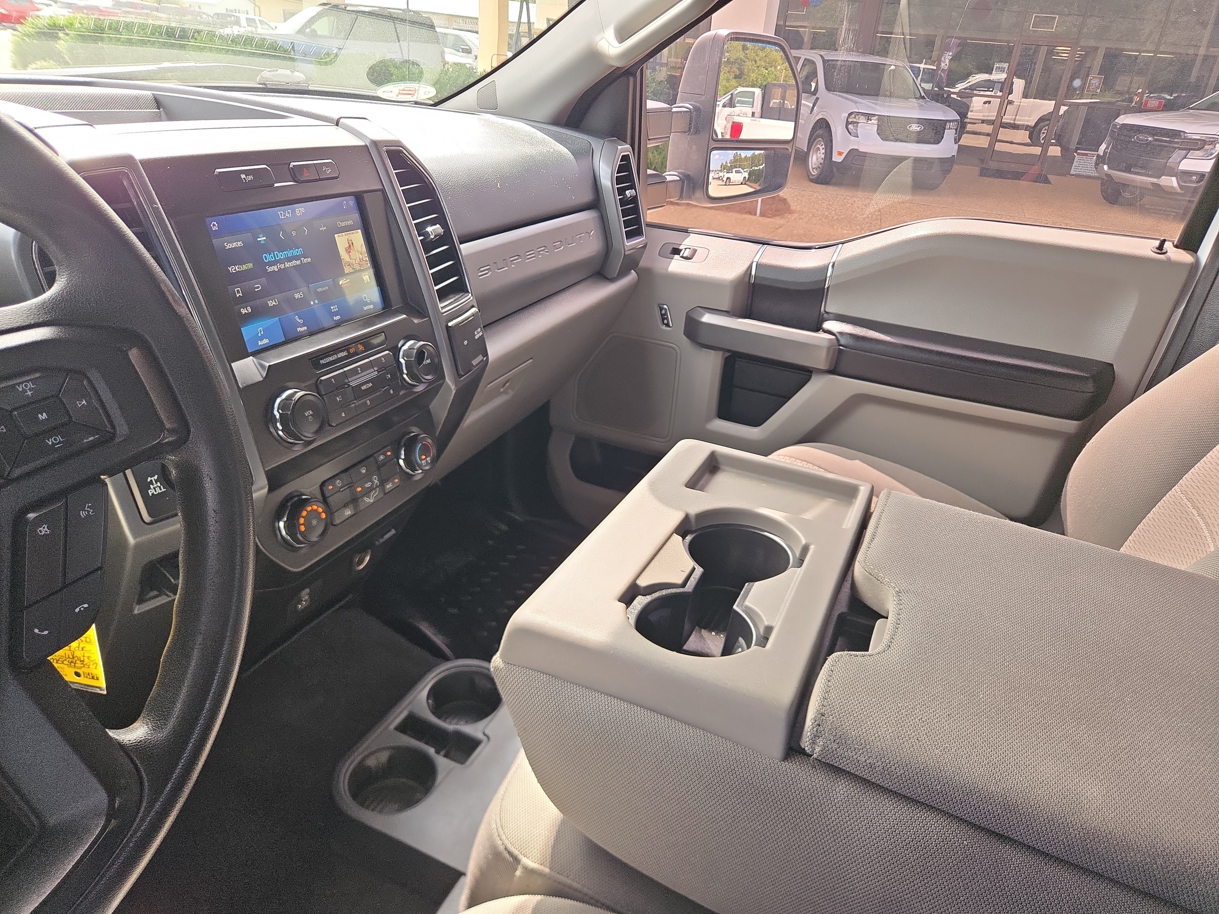Used 2021 Ford F250 XLT w/ FX4 Off-Road Package AWD/4WD image 16