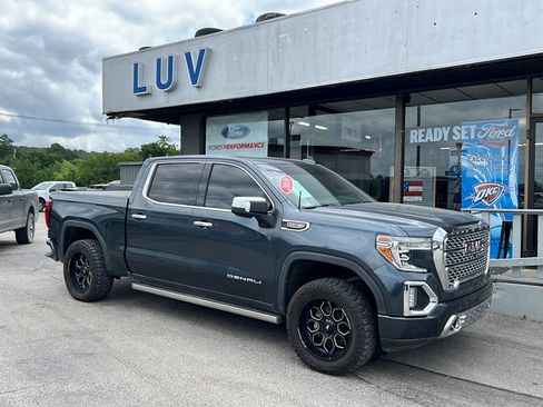 Used 2019 GMC Sierra 1500 Denali w/ Denali Ultimate Package AWD/4WD image 1