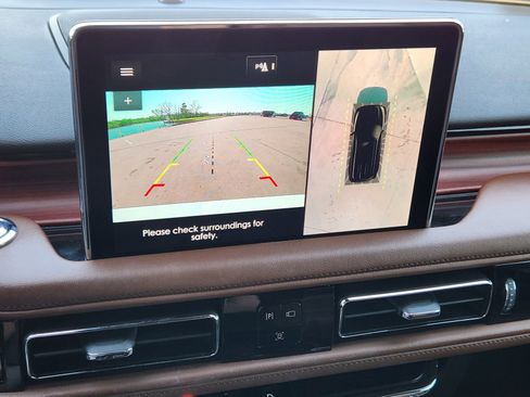 Used 2022 Lincoln Aviator Reserve w/ Class IV Trailer Tow Package image 8