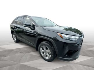 Used 2024 Toyota RAV4 XLE w/ Convenience Package FWD video 2