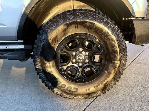 Used 2024 Ford Bronco Wildtrak image 24