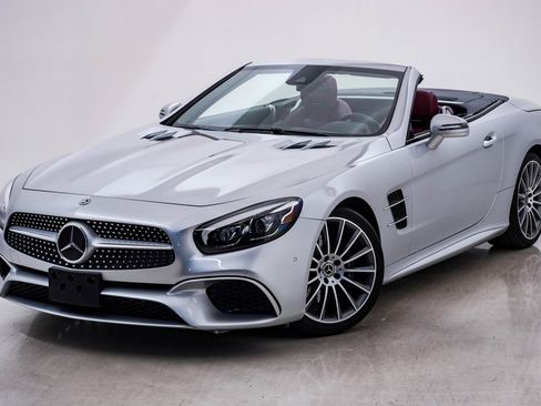 Used 2018 Mercedes-Benz SL 450 image 3