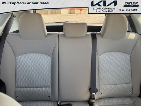 Used 2025 Kia Soul LX w/ LX Technology Package FWD image 10