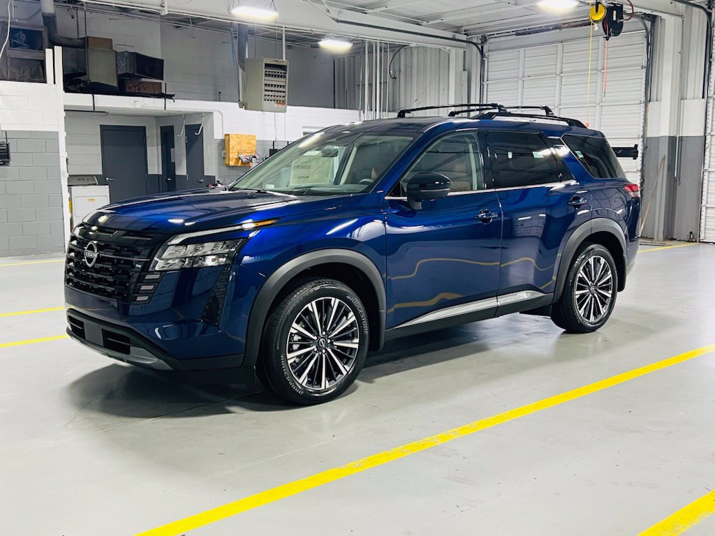 New 2026 Nissan Pathfinder Platinum FWD image 15