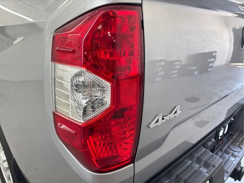 Used 2020 Toyota Tundra SR AWD/4WD image 32