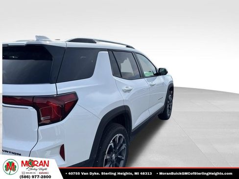Used 2025 GMC Terrain Elevation w/ Elevation Premium Package AWD/4WD image 5