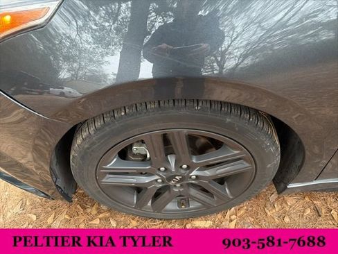 Certified 2021 Kia Forte GT-Line image 5