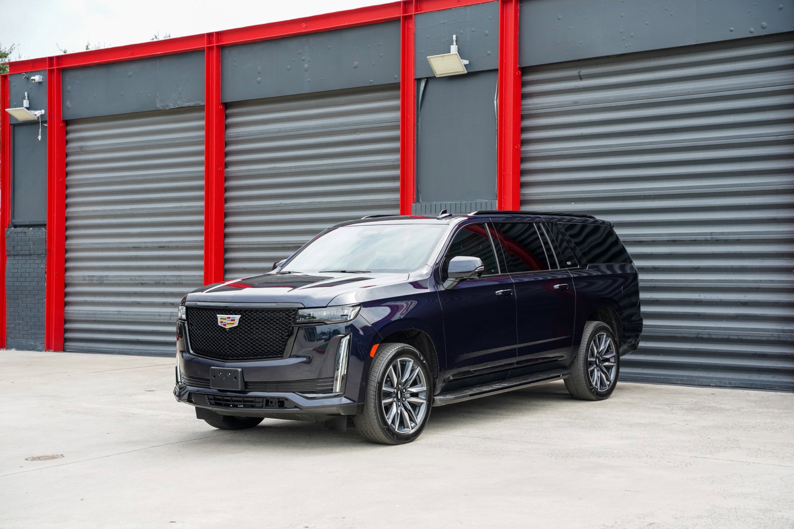 Used 2024 Cadillac Escalade ESV Sport AWD/4WD image 1