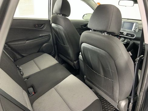 Used 2021 Hyundai Kona SE image 25