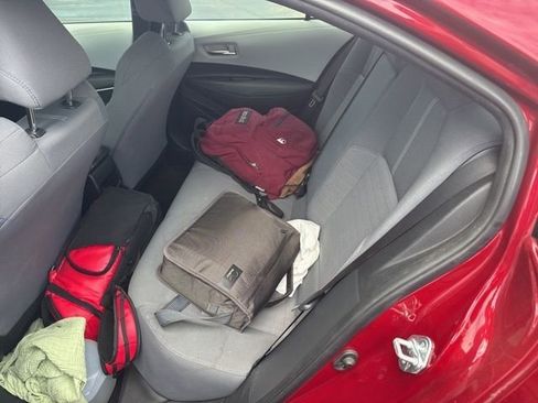 Used 2022 Toyota Corolla SE FWD image 29