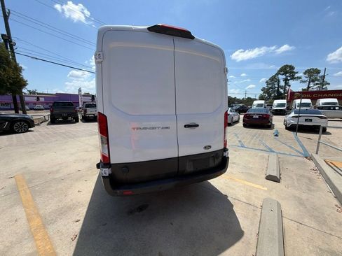 Used 2018 Ford Transit 250 148 Medium Roof RWD image 11