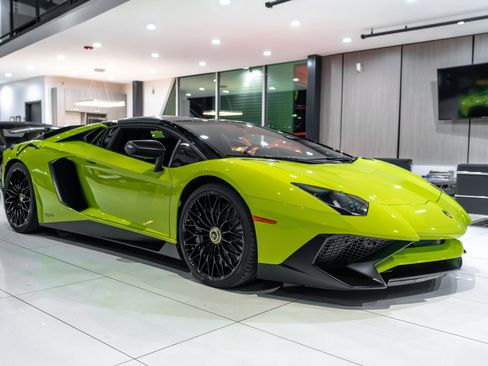 Used 2016 Lamborghini Aventador LP 750-4 Superveloce AWD/4WD image 64