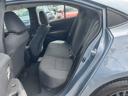 Used 2021 Toyota Corolla LE image 11